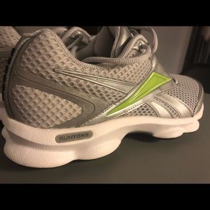 NWOT Reebok Runtone sneakers